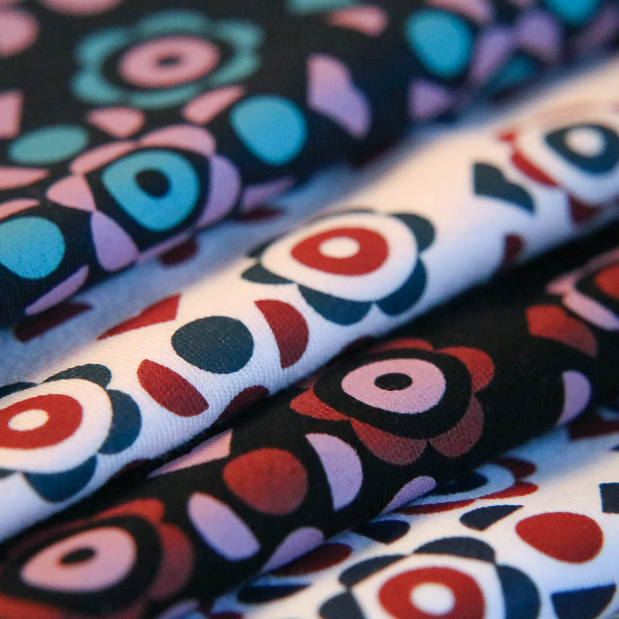 damske bavlnene tricka s kratkym rukavom s ludovym vzorom podpolanie damske bavlnene tricka s kratkym rukavom s ludovym vzorom podpolanie