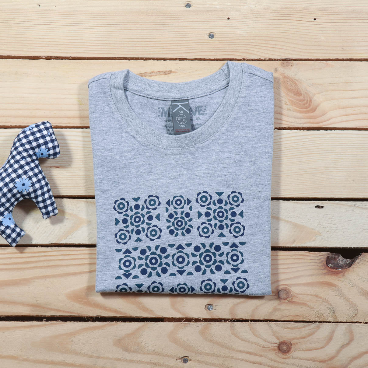 detske bavlnene tricko sivy melir s ludovym vzorom podpolanie detske bavlnene tricko sivy melir s ludovym vzorom podpolanie