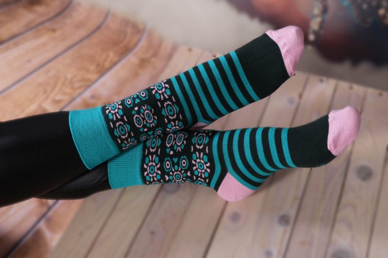 slovenske bavlnene ponozky s ludovym vzorom podpolanie