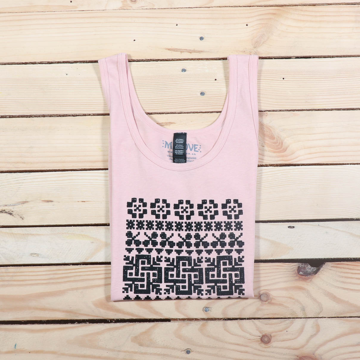 damske tielko ruzove s folklornym vzorom damske tielko ruzove s folklornym vzorom