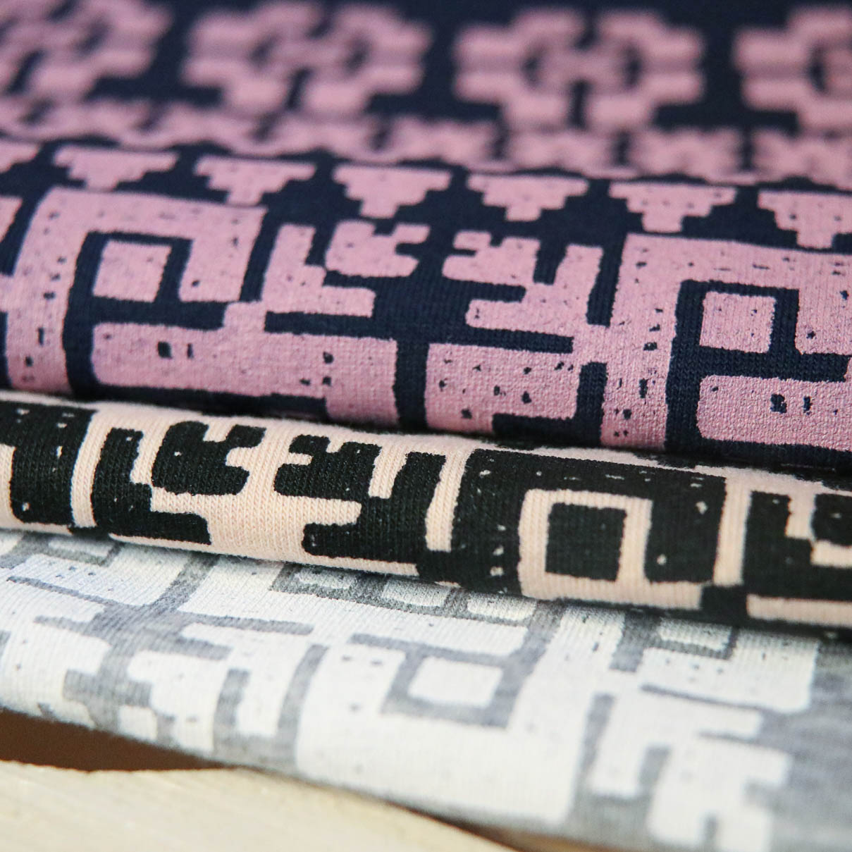 damske tielka s folklornym vzorom Novohrad damske tielka s folklornym vzorom Novohrad